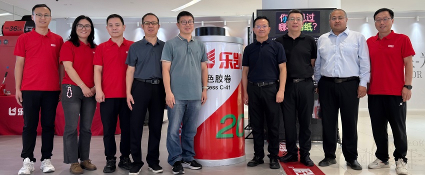 樂凱膠片國慶亮相保定萬博廣場，8天沉浸式體驗(yàn)點(diǎn)燃市民光影熱情